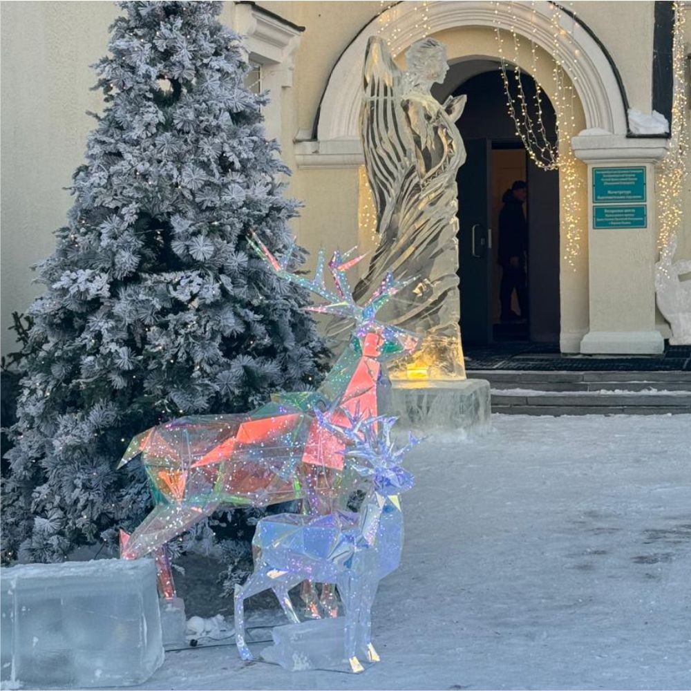 Олени и ангел